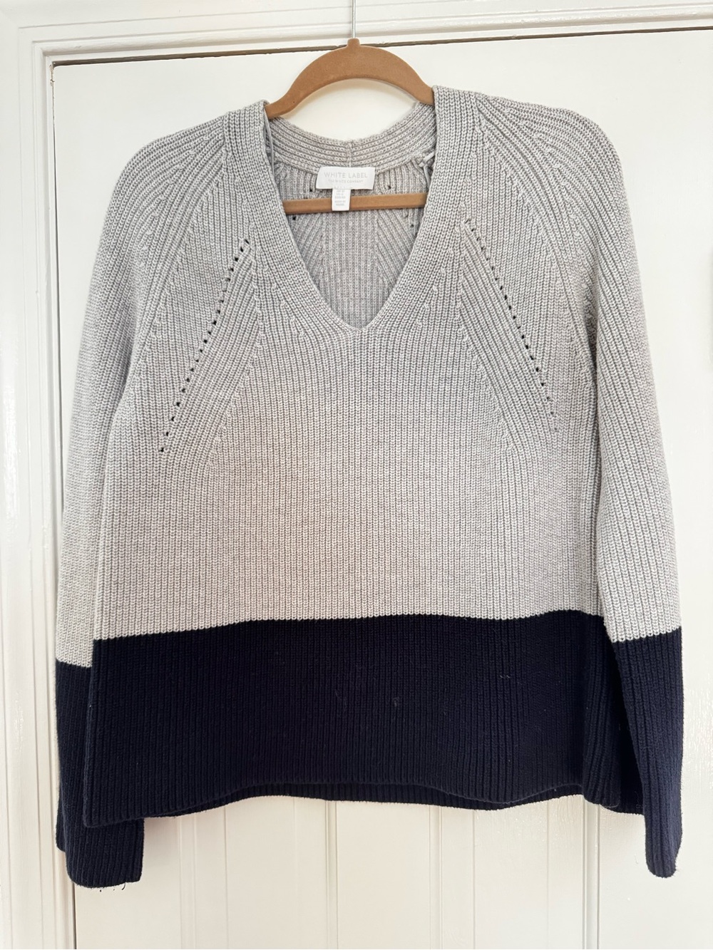 The White Company Gray & Navy cotton & wool sweater, US 8